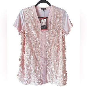 NWT Women’s BADGLEY MISCHKA Blush Pink Lace 3D Floral Embellished Blouse Medium